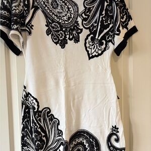 White House Black Market Monochrome Tunic/Dress Size Small